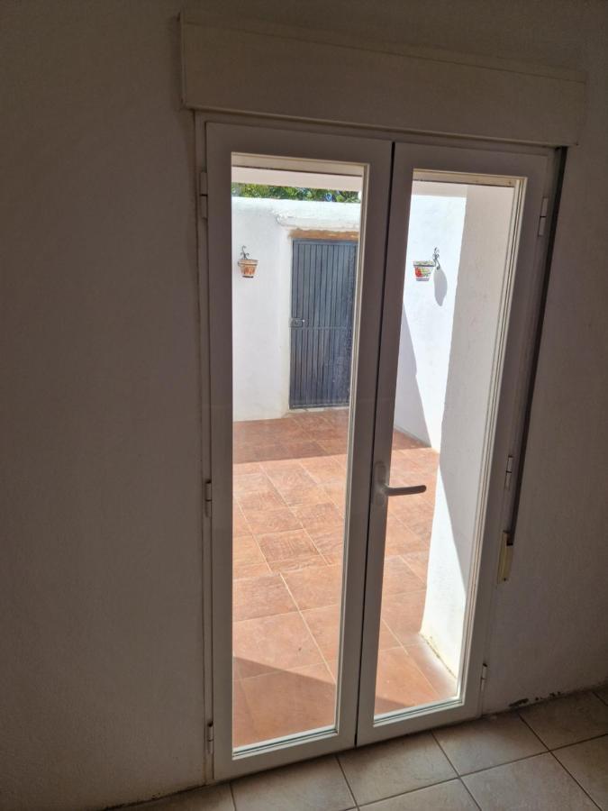 Casa De La Familia - Appartement Baza Luaran gambar